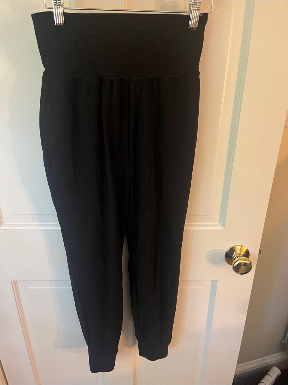 Athleta Black High-Rise Salutation Jogger Pants